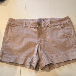 American Eagle Tan/ Khaki Shorts